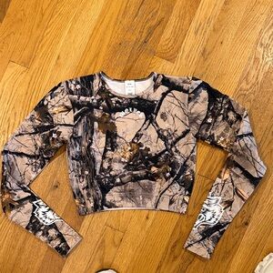 Darc Sport Cropped Camouflage Long Sleeve Top